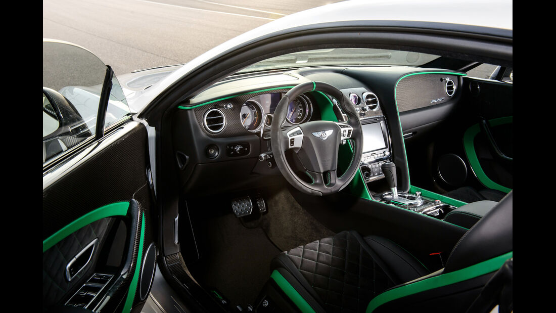 Bentley Continental GT3-R, Cockpit