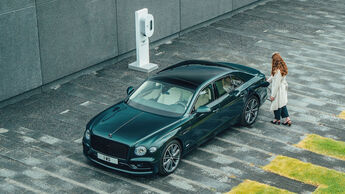 Bentley Flying Spur Hybrid