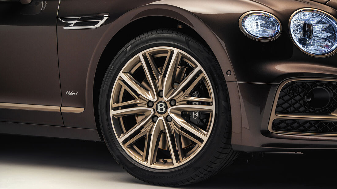Bentley Flying Spur Azure Hybrid  Auto Bach Gruppe - Ihr Fahrzeug-Partner  für VW, Audi, Skoda.