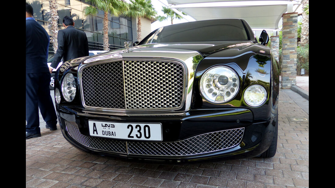 Bentley Mulsanne - F1 Abu Dhabi 2014 - Carspotting