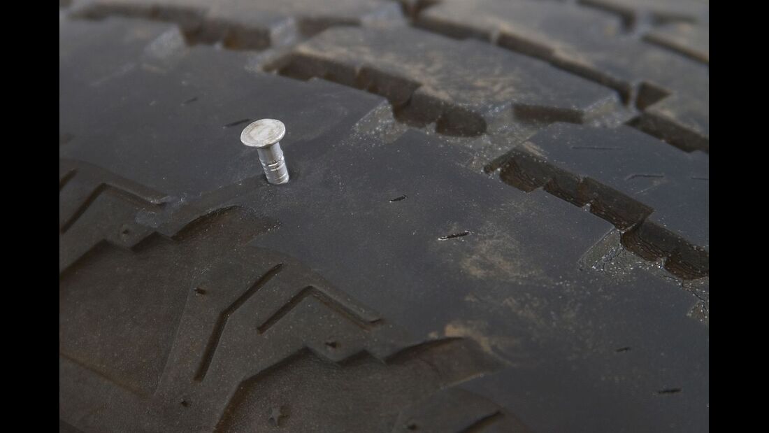 Beschädigte Reifen lassen sich in manchen Fällen reparieren.