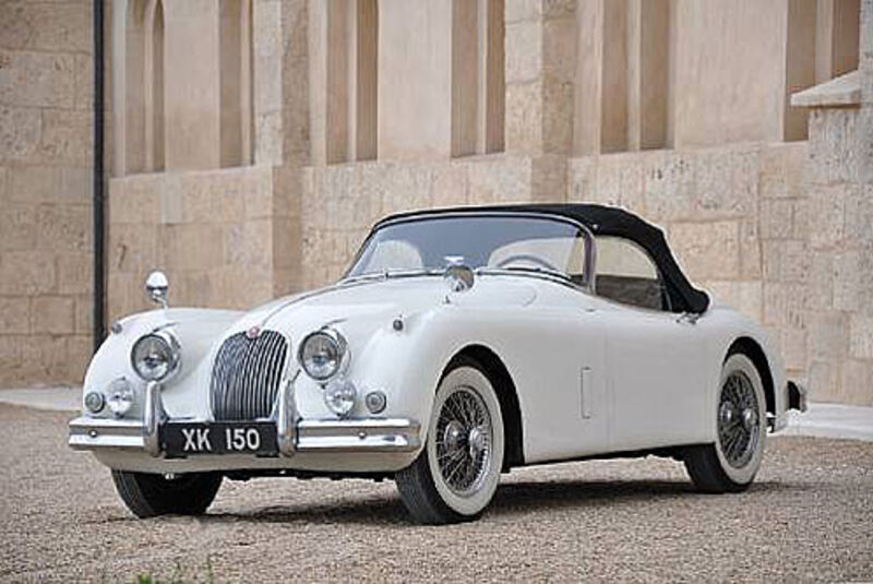 Bonhams Auctions Rétromobile