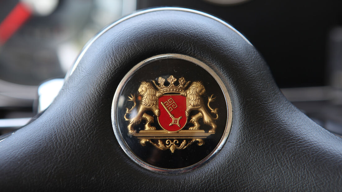 Borgward 2,3 Liter, Emblem