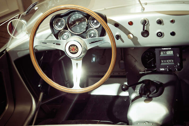 Borgward RS 1500, Cockpit