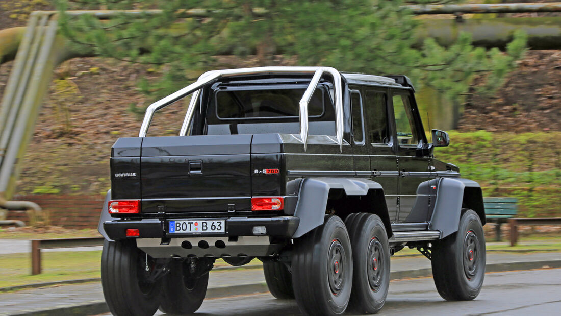 Brabus 700 6x6, Heckansicht