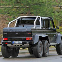 Brabus 700 6x6, Heckansicht