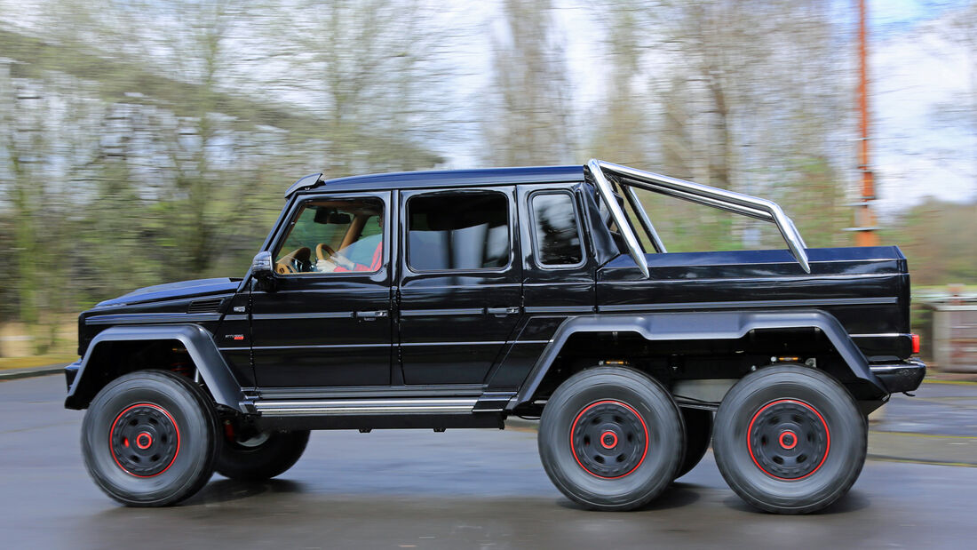 Brabus 700 6x6, Seitenansicht