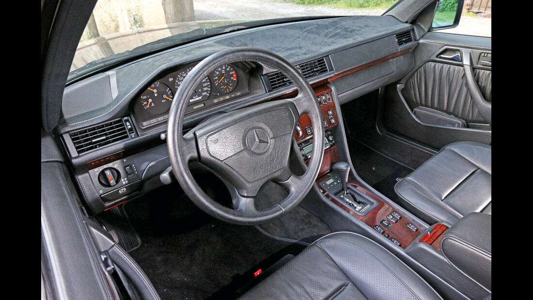 Brabus-Mercedes E 500, Cockpit