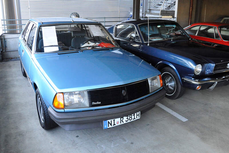 Bremen Classic Motorshow 2015, Fahrzeugmarkt