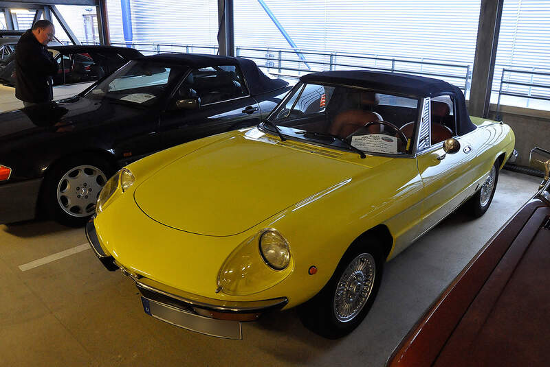 Bremen Classic Motorshow 2015, Fahrzeugmarkt