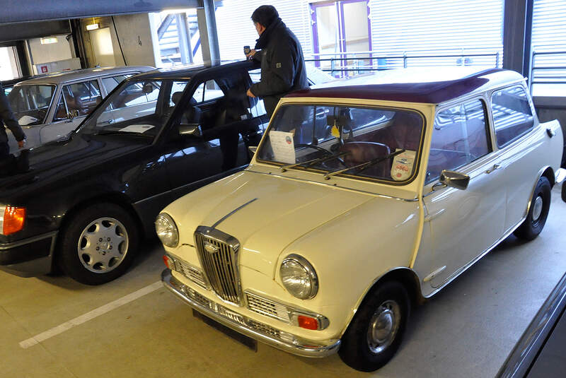 Bremen Classic Motorshow 2015, Fahrzeugmarkt