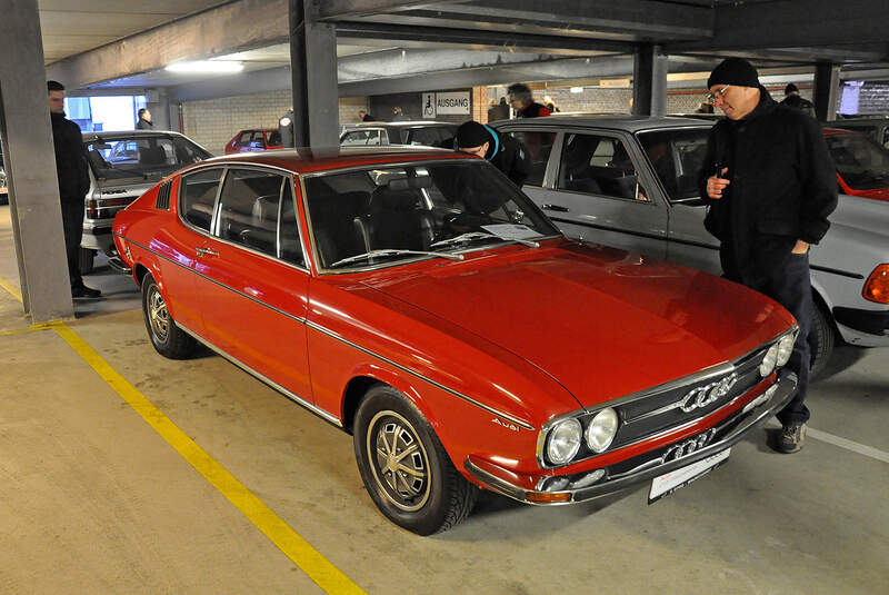 Bremen Classic Motorshow 2015, Fahrzeugmarkt