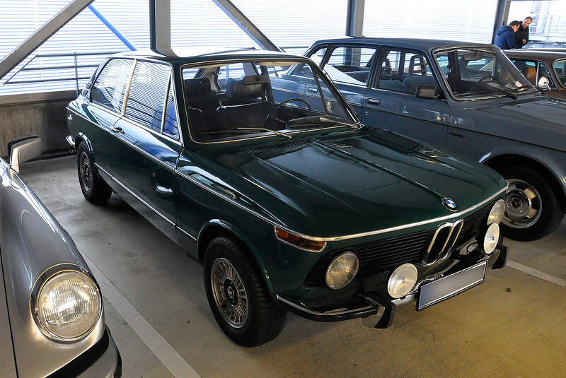 Bremen Classic Motorshow 2015, Fahrzeugmarkt