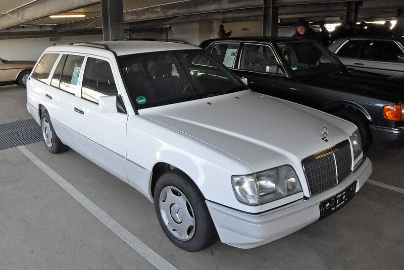 Bremen Classic Motorshow 2015, Fahrzeugmarkt