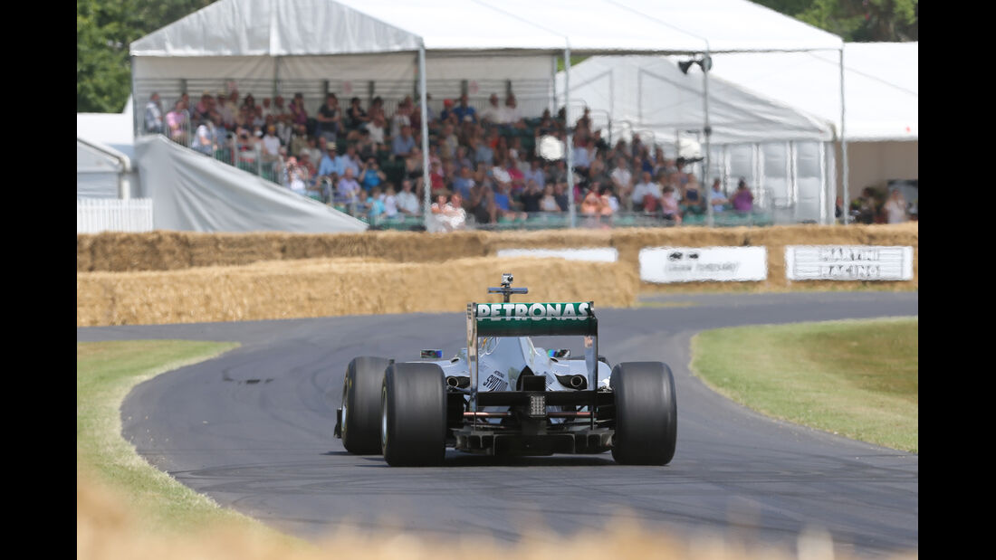 Brendon Hartley - Mercedes - Goodwood 2013