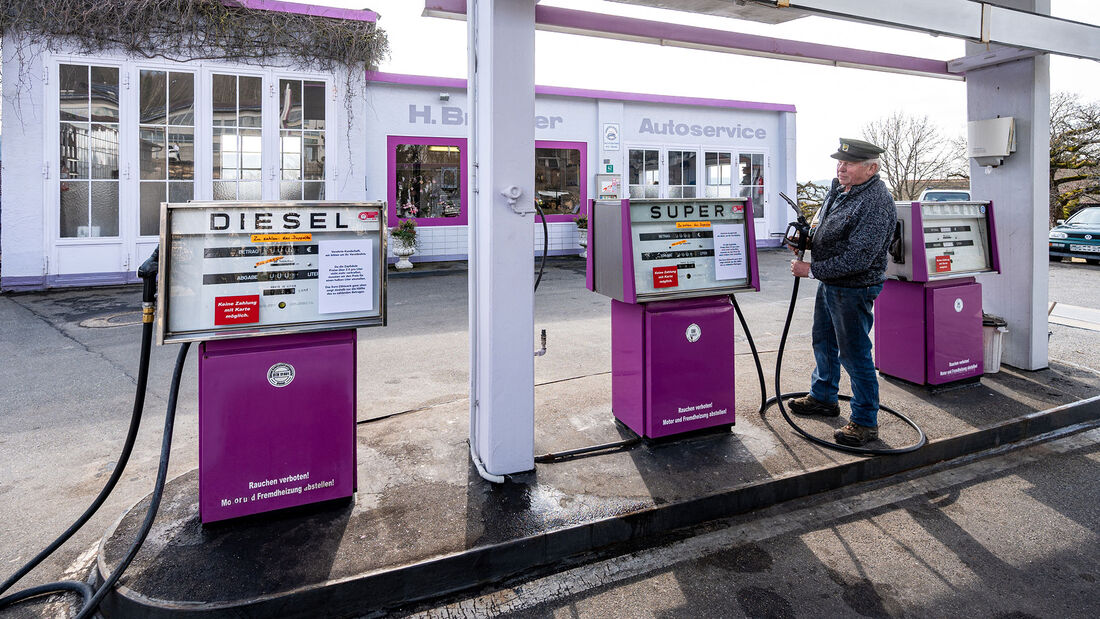 Brunner Tankstelle mit Halbliterpreisen