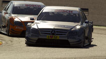 Bruno Spengler, Team HWA AMG Mercedes C-Klasse, vor Gary Paffett auf Salzgitter AMG Mercedes C-Klasse