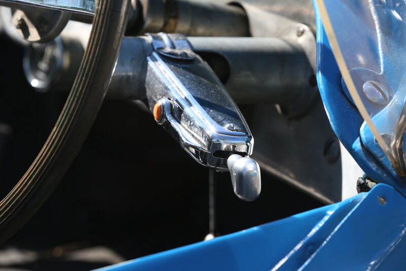 Bugatti 252, Schalthebel