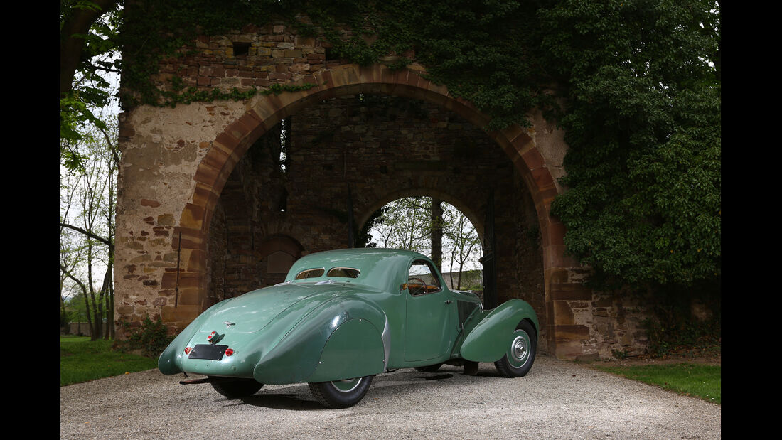 Bugatti 57 C Vanvooren, Heckansicht