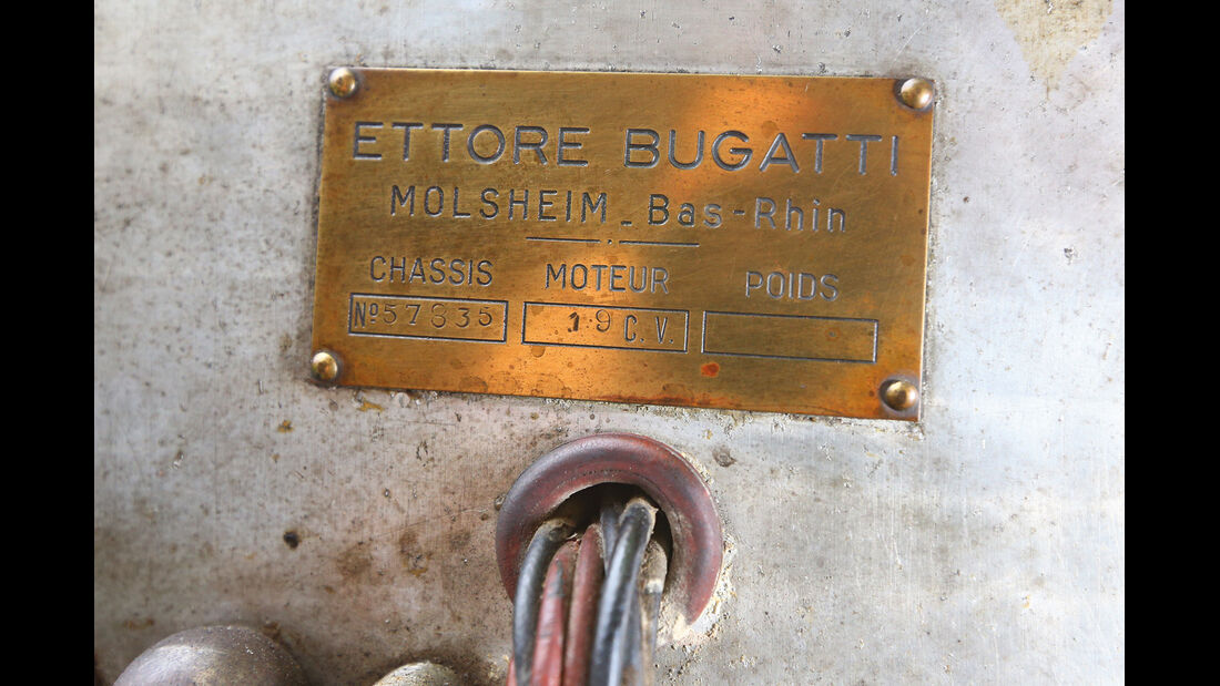 Bugatti 57 C Vanvooren, Hersteller, Schild