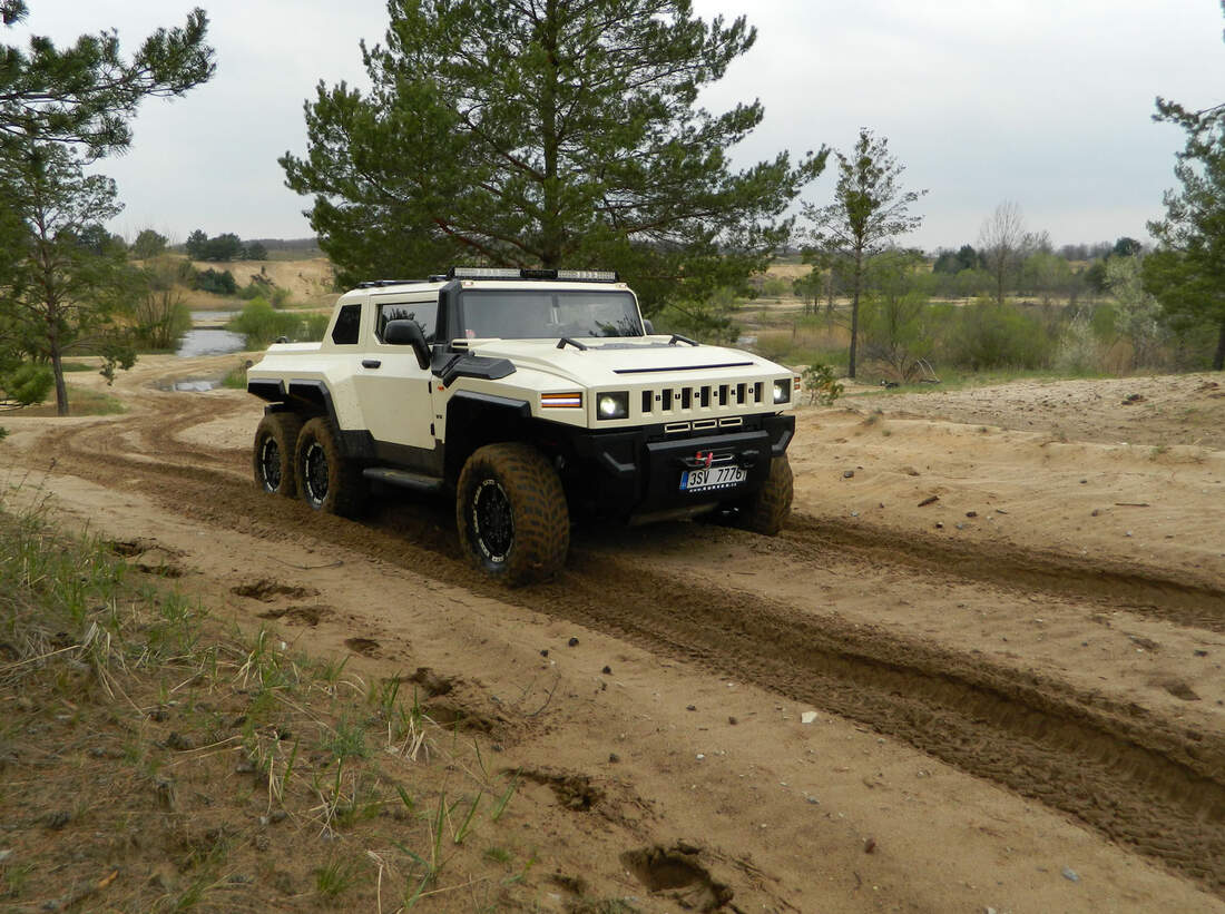 Hummer bureko 6x6