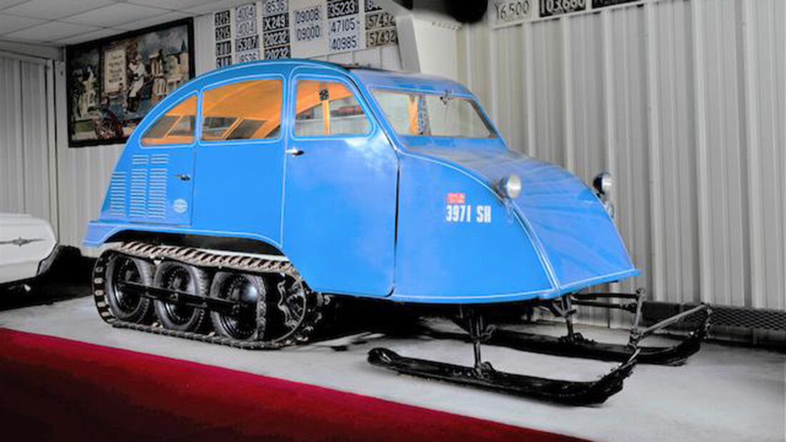 C.1940 BOMBARDIER B-7 SEVEN PASSENGER SNOWMOBILE