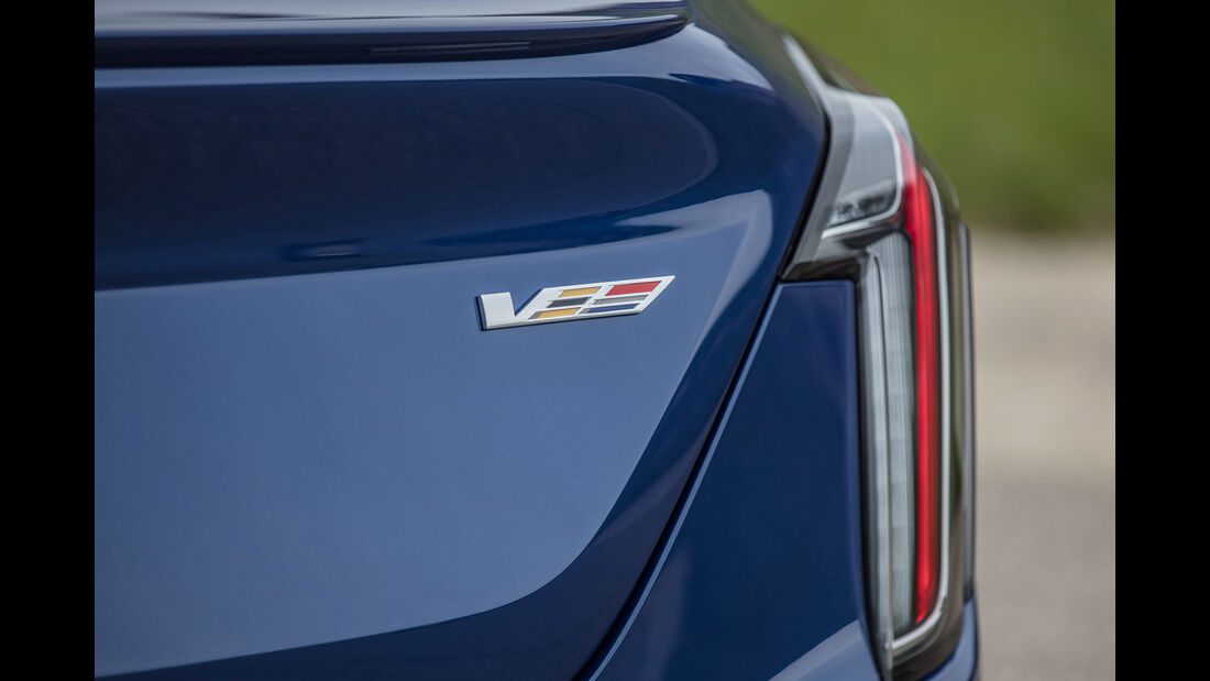 Cadillac CT4-V CT5-V Limousine 2019