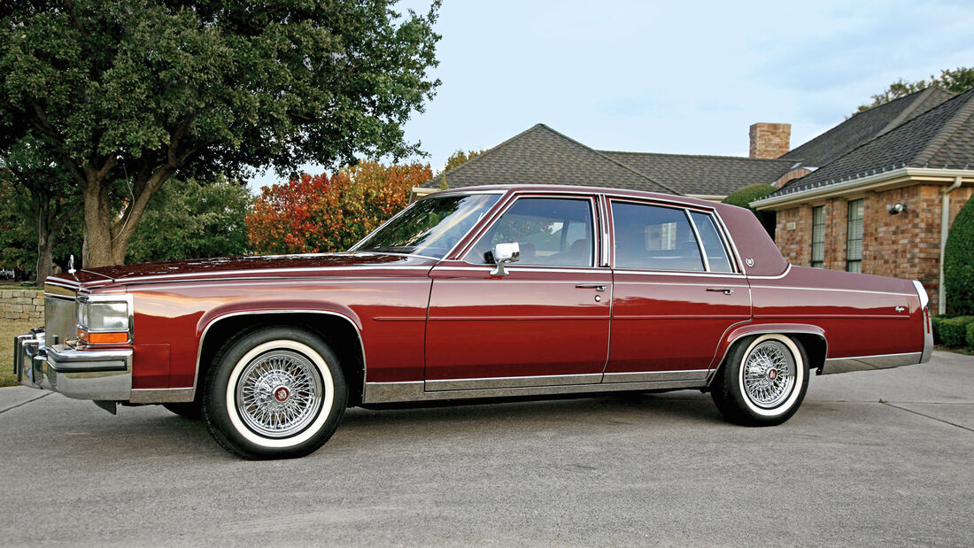 Cadillac Fleetwood Brougham, Seitenansicht