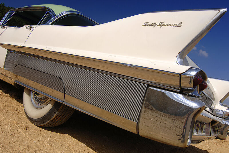 Cadillac Sixty Special Fleetwood
