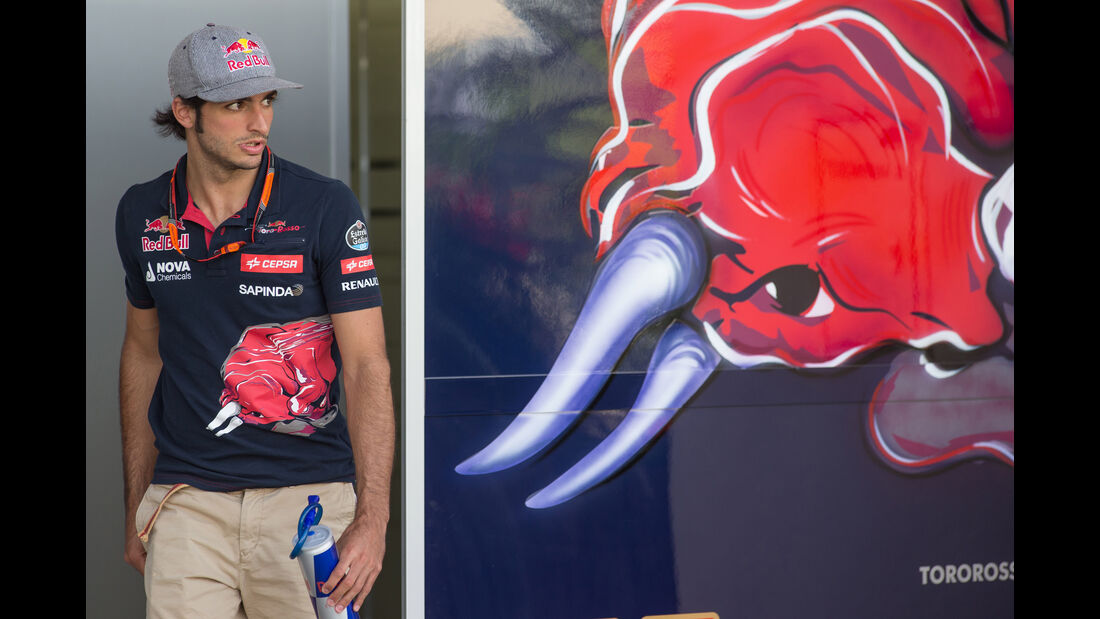 Carlos Sainz - Danis Bilderkiste - Formel 1 - GP Bahrain 2015