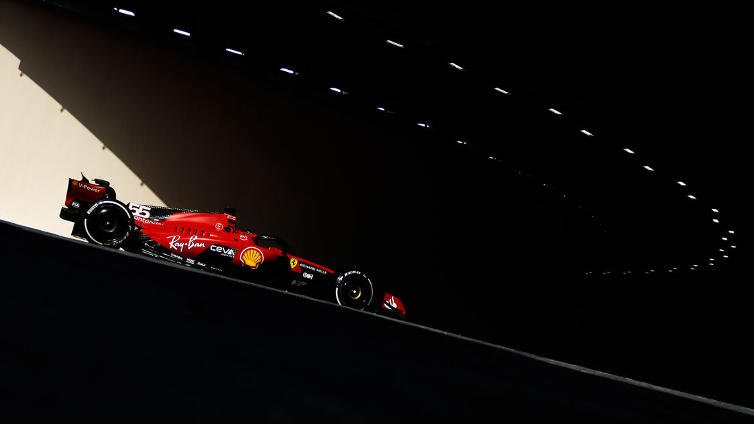 Carlos Sainz - Ferrari - Formel 1 - Test - Abu Dhabi - 28. November 2023