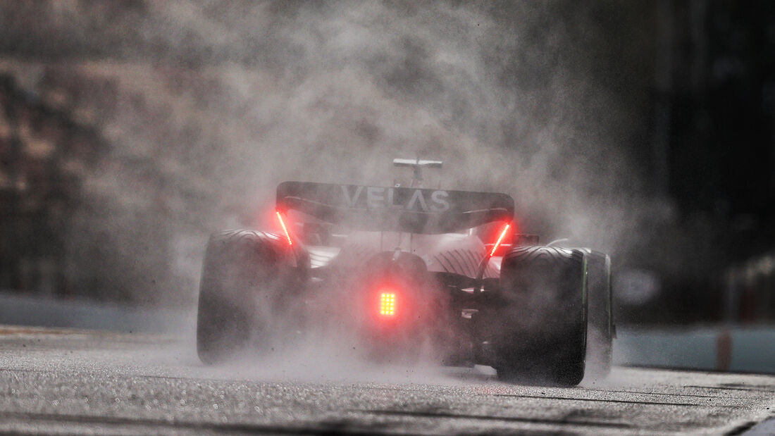 Carlos Sainz - Ferrari - Formel 1 - Test - Barcelona - 25. Februar 2022