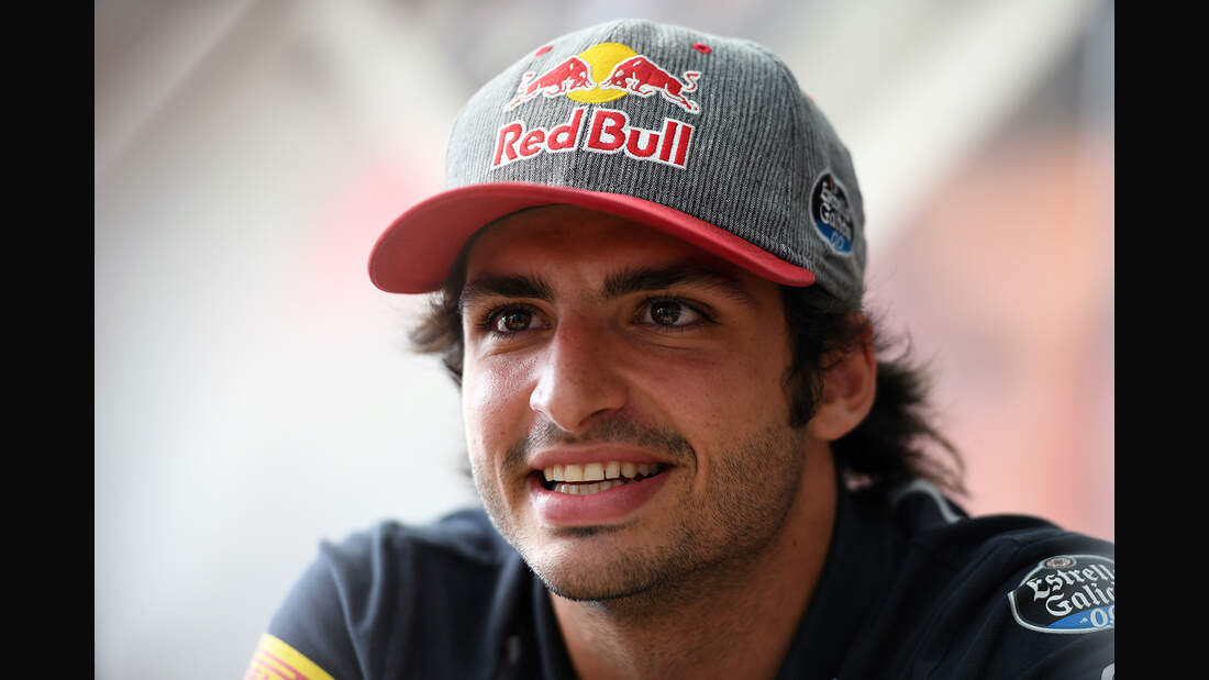 Carlos Sainz Im Interview Mit Max Verstappen Auf Augenhohe Auto Motor Und Sport