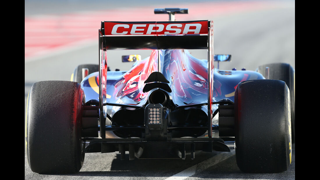 Carlos Sainz Jr. - Toro Rosso - Formel 1-Test - Barcelona - 22. Februar 2015