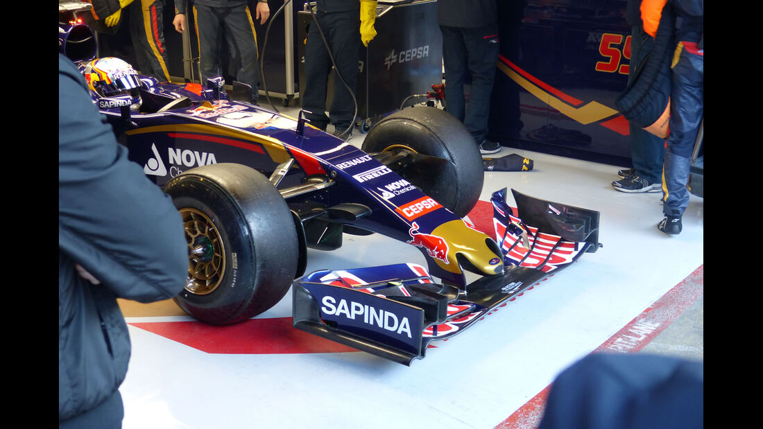 Carlos Sainz - Toro Rosso - Formel 1-Test - Barcelona - 28. Feburar 2015