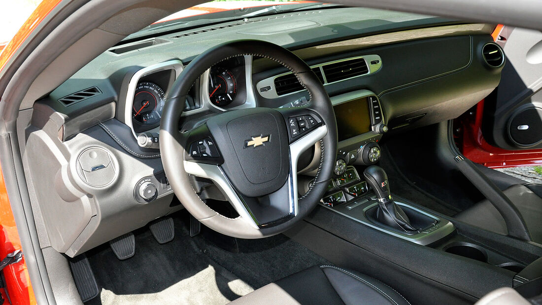 Chevrolet Camaro, Innenraum, Cockpit