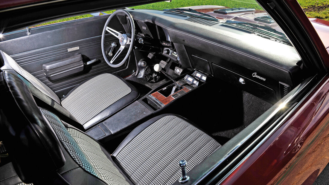 Chevrolet Camaro SS, Cockpit