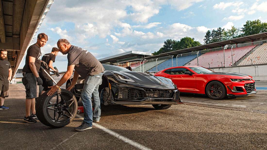 Chevrolet Camaro ZL1 - Chevrolet Corvette ZR1 - Sportwagen 