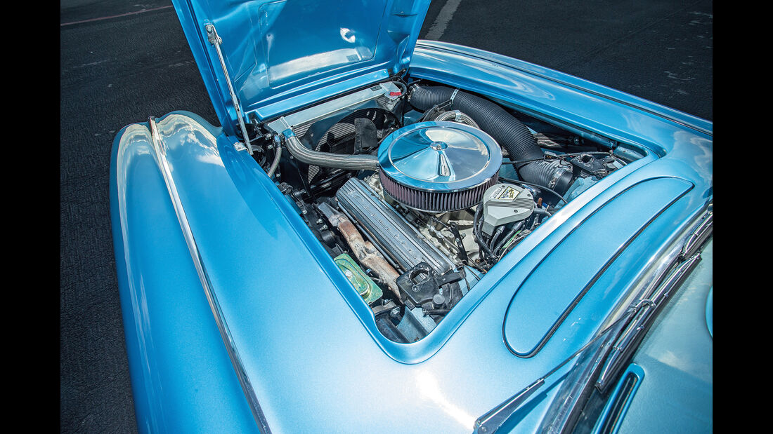 Chevrolet Corvette C1 (1960), Motor