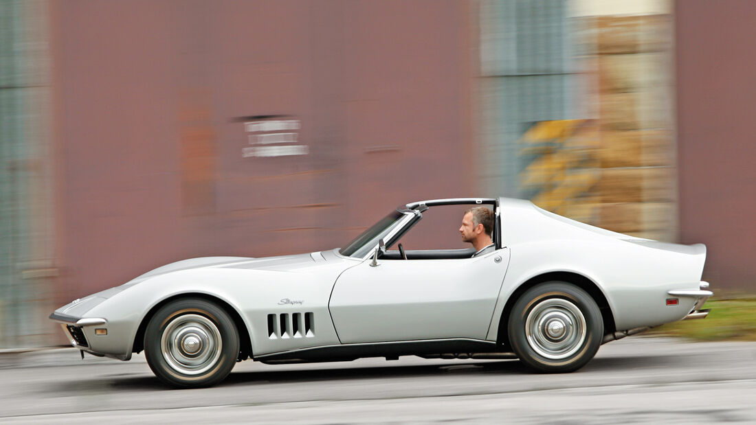 Chevrolet Corvette C3, Seitenansicht