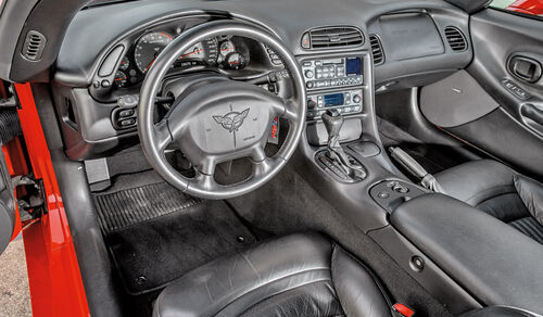 Chevrolet Corvette C5, Cockpit