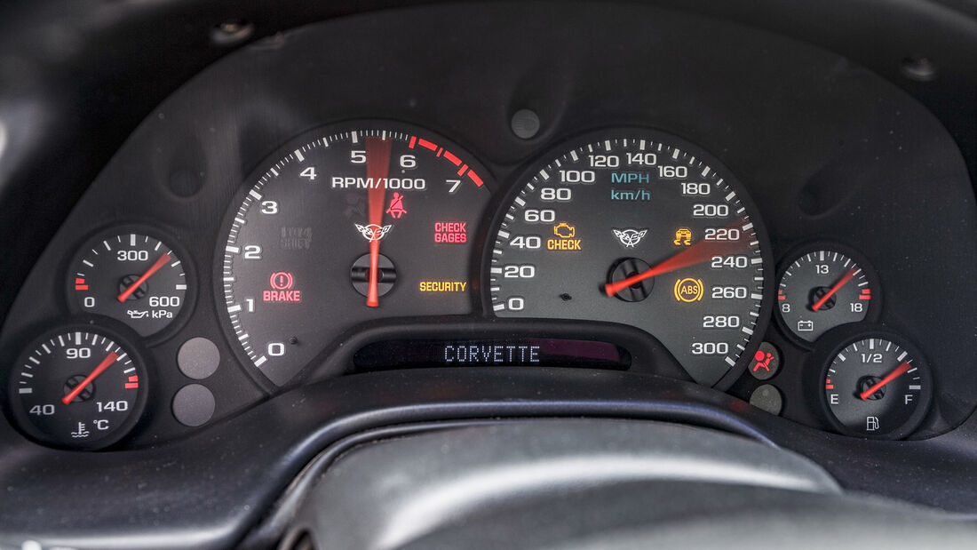Chevrolet Corvette C5, Interieur