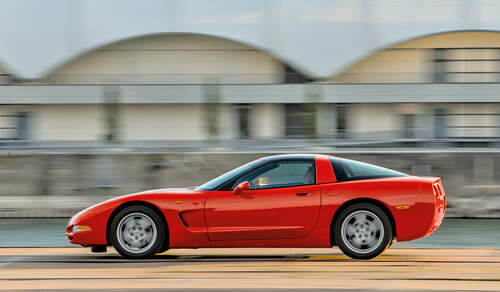 Chevrolet Corvette C5, Seitenansicht