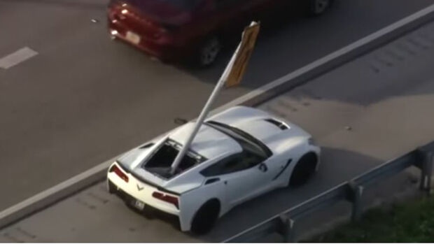 Chevrolet Corvette C7 Verkehrsschild-Unfall, Florida