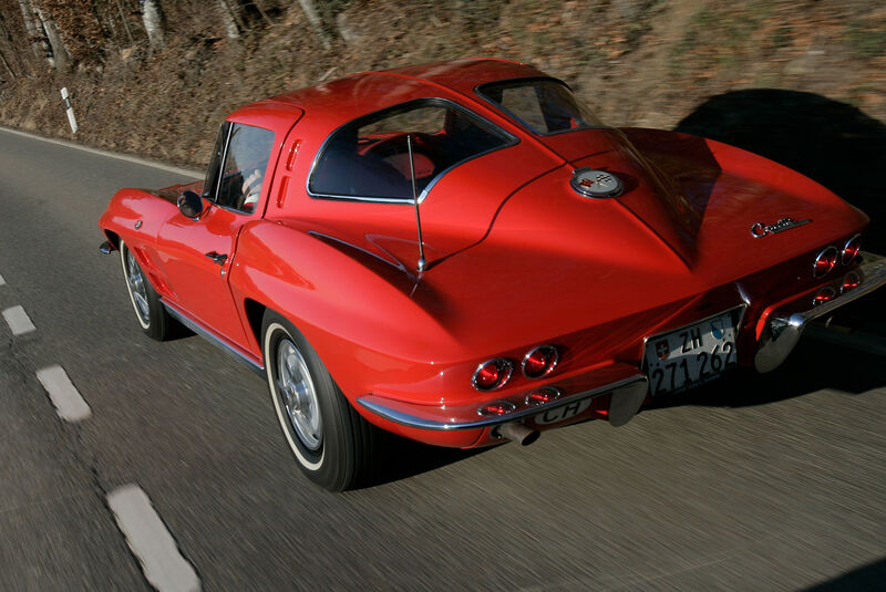 Chevrolet Corvette Sting Ray (1963-1966)