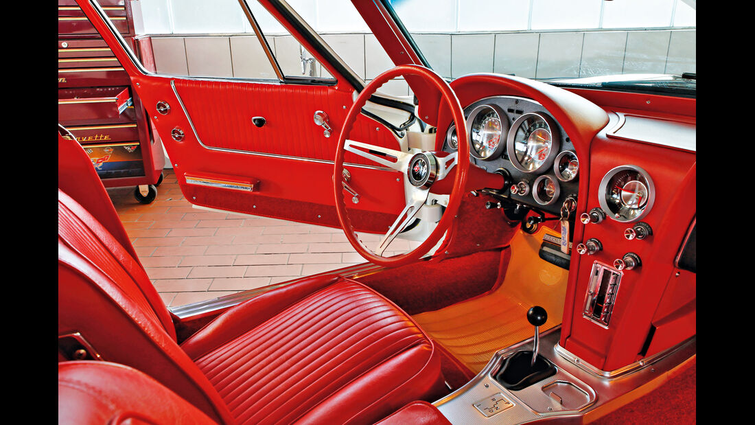 Chevrolet Corvette Sting Way, Cockpit, Lenkrad