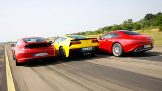 Chevrolet Corvette Stingray, Mercedes-AMG GT, Porsche 911 Carrera GTS 