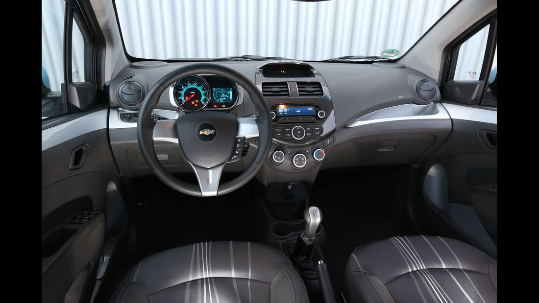 Chevrolet Spark 1.2 LTZ, Cockpit