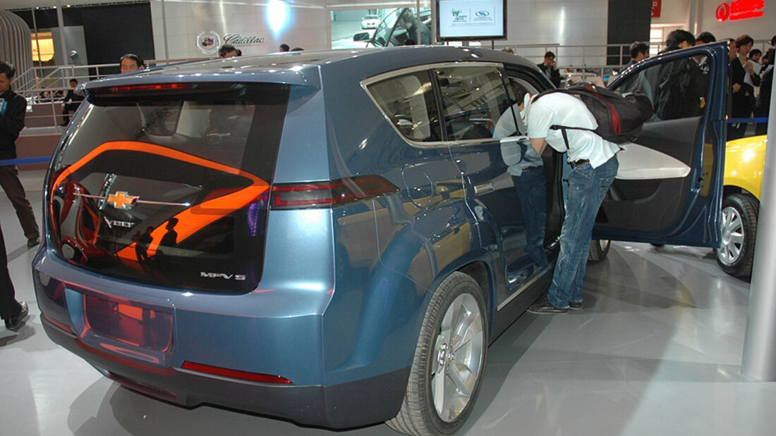 Chevrolet Volt MPV5