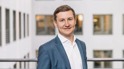 Christian Weingärtner ist aktuell Geschäftsführer Marketing und Verkauf der Ford-Werke GmbH sowie Geschäftsführender Direktor Ford Deutschland, Österreich und die Schweiz.​
